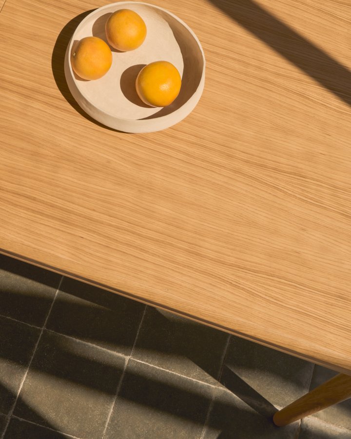 KAVE HOME Lenon uttrekksbord i naturlig FSC Mix Credit heltre eik og finr 200(280)x90