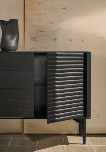 KAVE HOME Lenon skjenk 3 drer og 3 skuffer heltre og svart eikefiner 200x86cm FSC Mix Cre