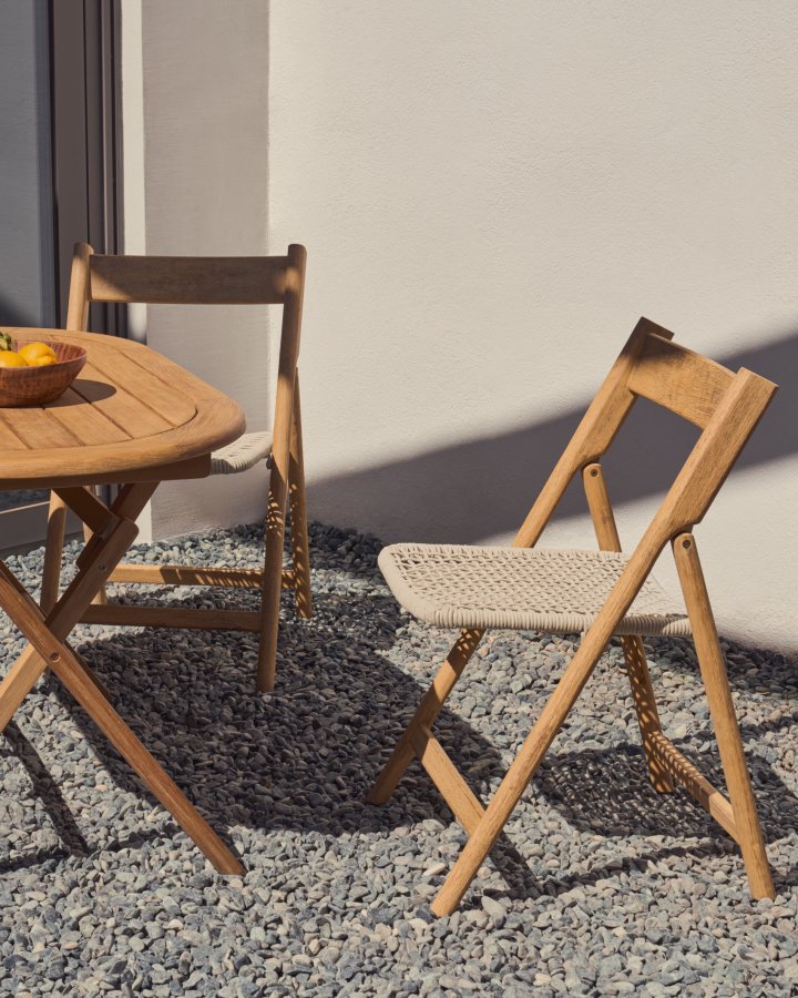 KAVE HOME Dandara hagestol, sammenleggbar - hvit snor, akasietre og stlkonstruksjon