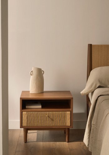 KAVE HOME Elan nattbord, m. 1 hylle og 1 skuff - naturlig tau, finer og valntttre (51x45)