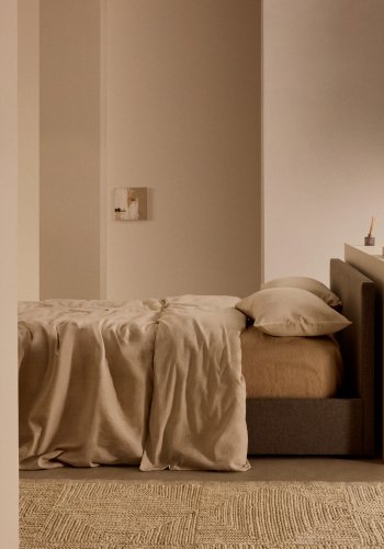 KAVE HOME Nahiri sengeramme, med sengegavl og oppbevaring - gr (for en 160x200 cm madrass)