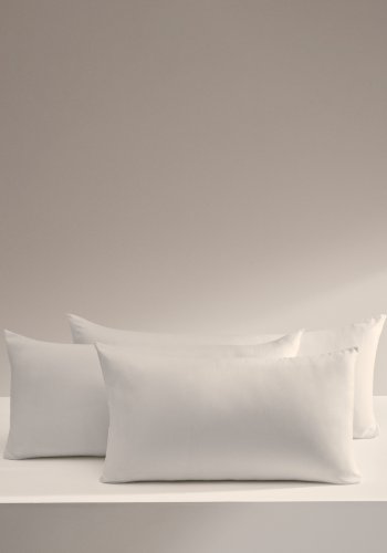 KAVE HOME Nyla mikrofiberpute 70 x 40 cm