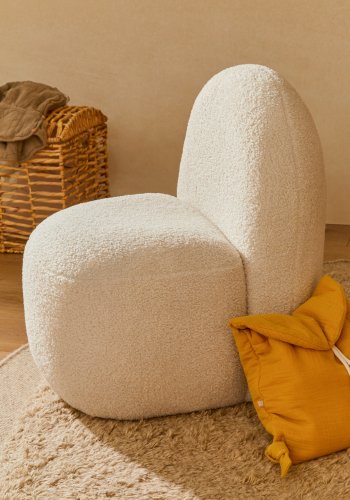 KAVE HOME Bucky barnestol - hvit bouclé