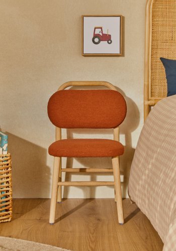 KAVE HOME Helda barnestol - terracotta bouclé og naturlig eik