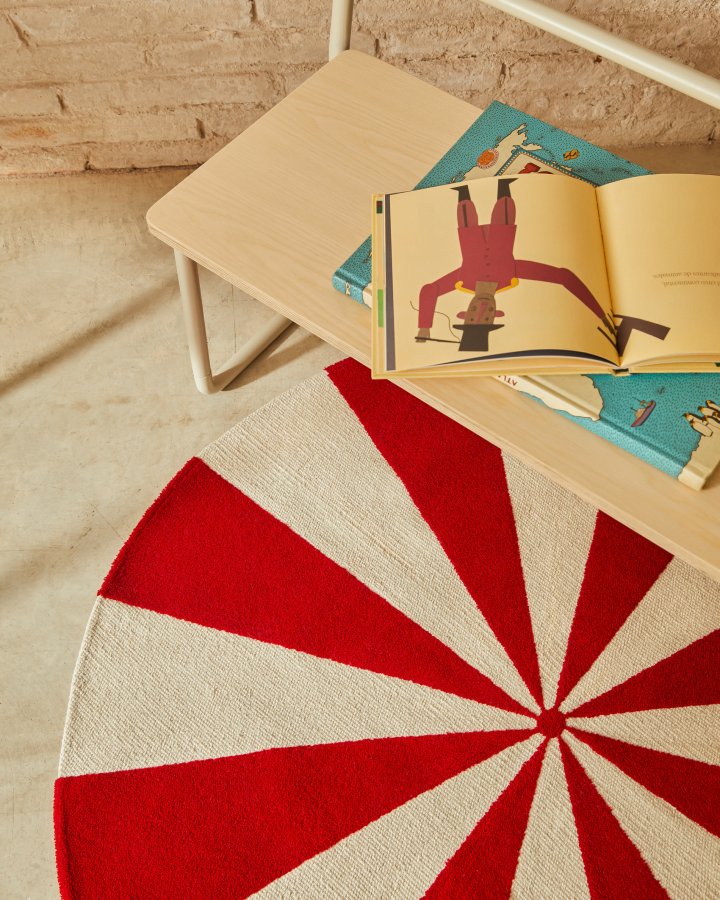 KAVE HOME Wirla beige og rd, 100 % bomullsteppe, 100 cm