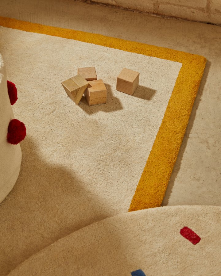 KAVE HOME Nalim teppe for barn, rektangulrt - beige og sennepsbomull (90x150)