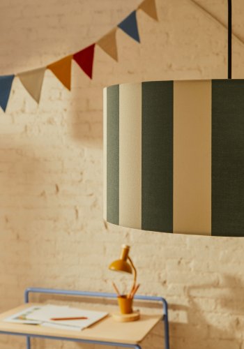 KAVE HOME Ciral taklampeskjerm for barn, rund - bl og hvite striper stoff (40)