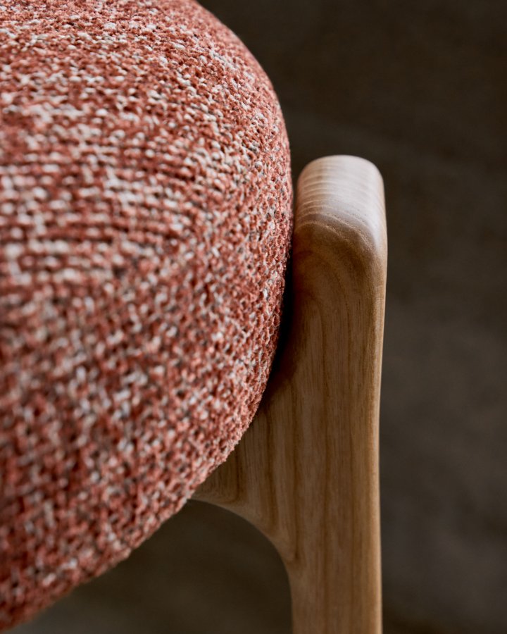 KAVE HOME spisestuestol i granitt - terracotta chenille og naturlig ask
