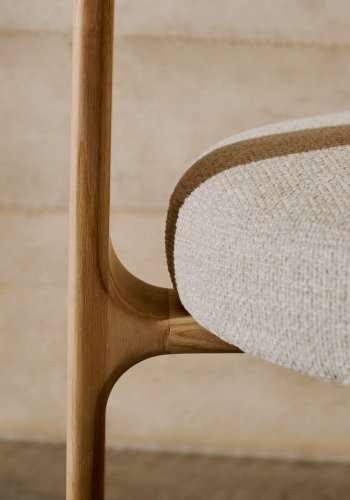 KAVE HOME spisestuestol i granitt - beige chenille og naturlig ask