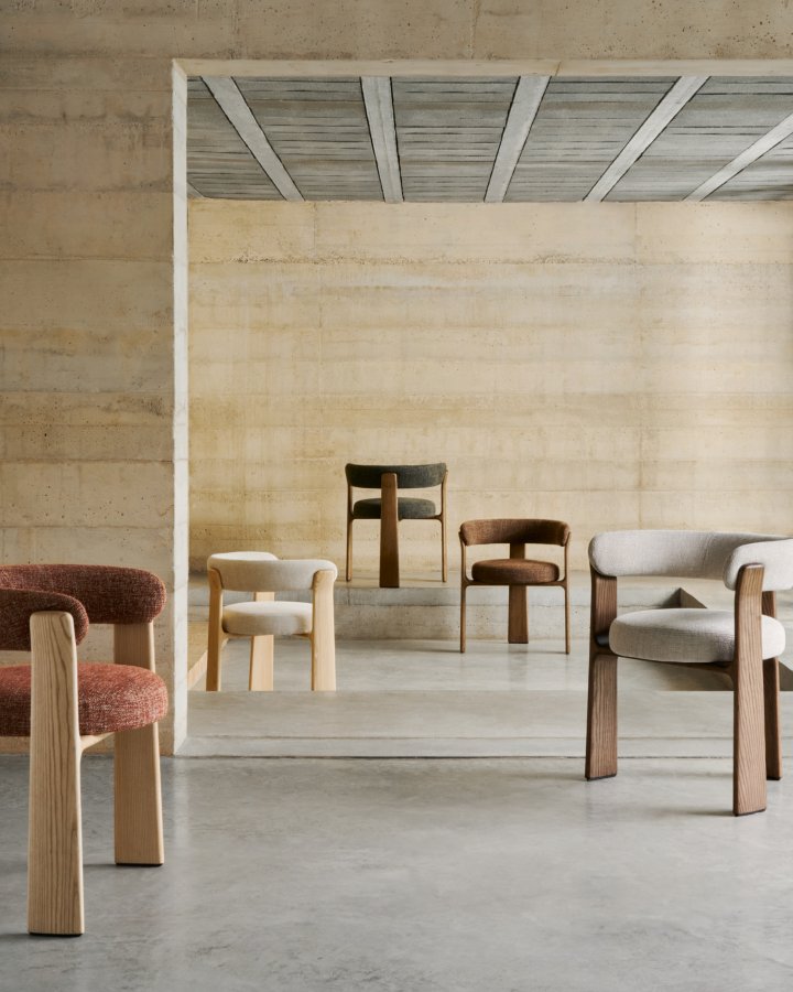 KAVE HOME Granitt 3-bent spisebordsstol, m. armlener - terracotta chenille og naturlig ask