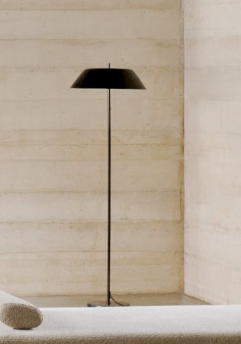 KAVE HOME Sayra gulvlampe - sort metal og sort marmor