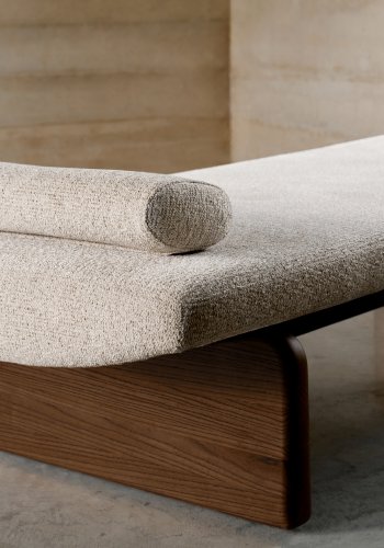 KAVE HOME Topaz divan, m. pute - beige chenille og naturlig asketre (200x80)