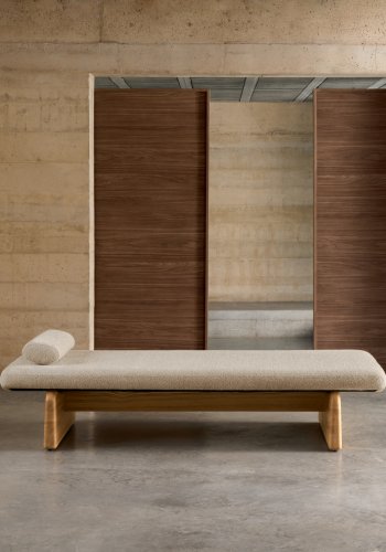 KAVE HOME Topaz divan, m. pute - beige chenille og naturlig asketre (200x80)