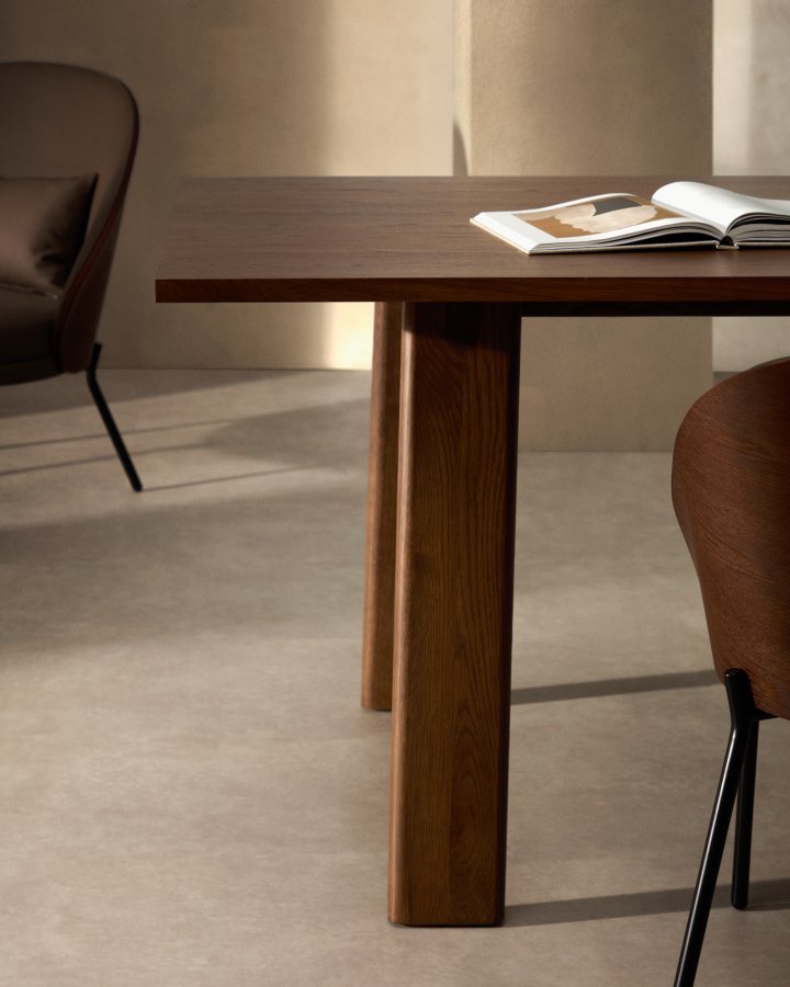 KAVE HOME Arlen spisebord, med uttrekk - finér i valnttfiner og eik (200(250)x95)