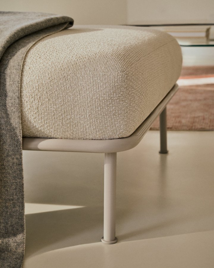 KAVE HOME Aurum fotsttte, firkantet - kremstoff (85x85)