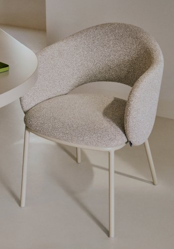 KAVE HOME Maina spisebordstol, m. armlener - beige chenille og beige stl