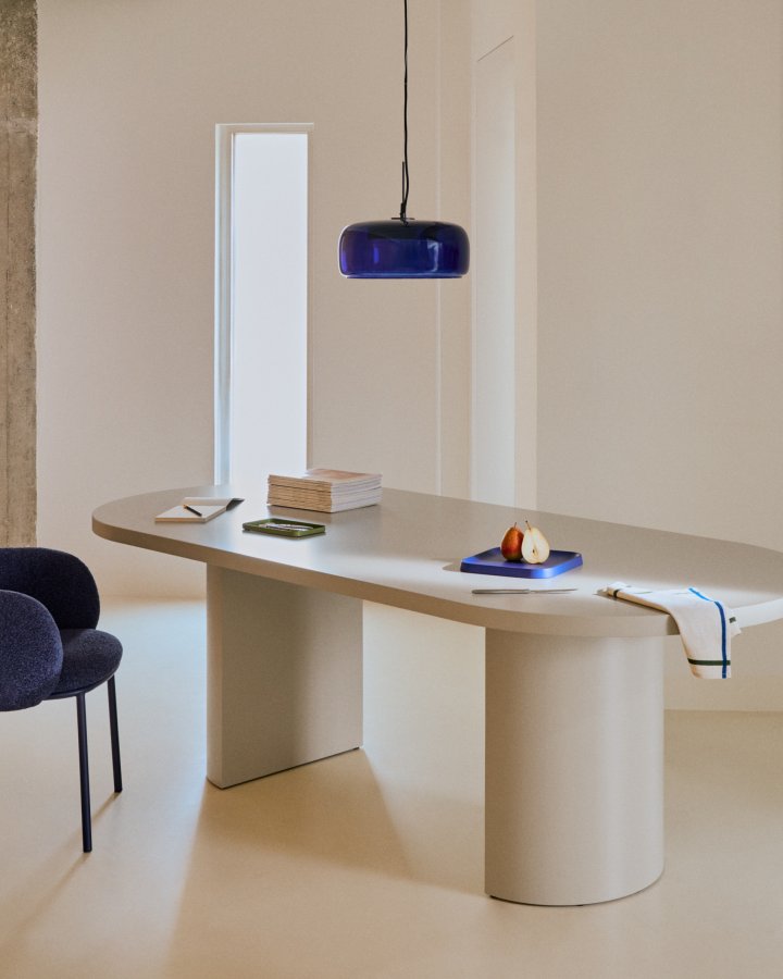 KAVE HOME Nealy-bord i lakkert MDF med ecru-finish, 200 x 100 cm