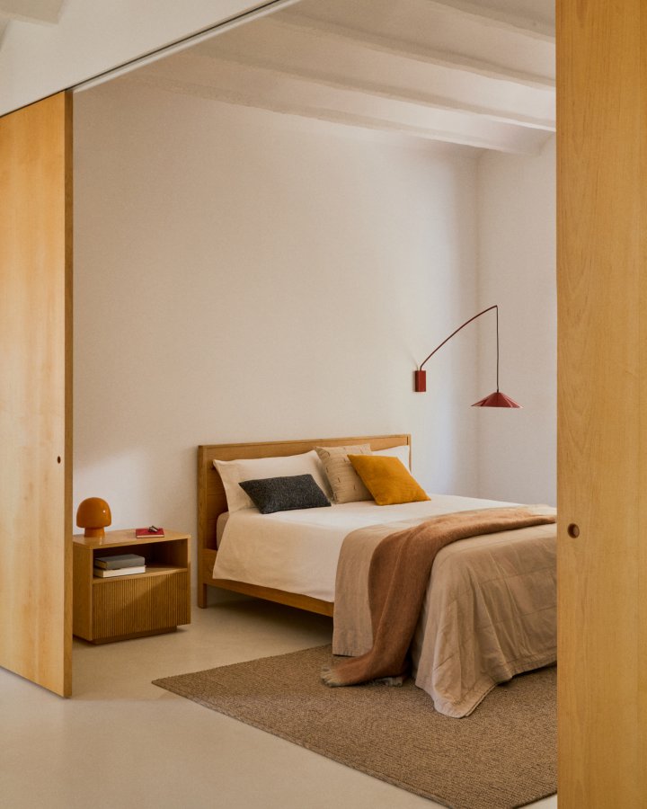 KAVE HOME Kally Wandleuchte, mit verstellbarem Kabel und Schwenkarm - rotes Metall