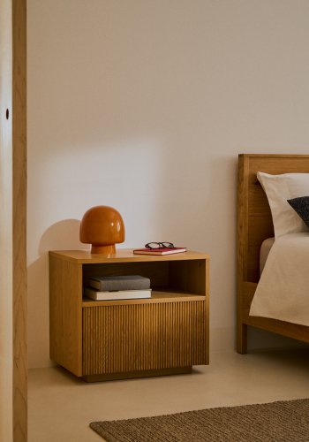 KAVE HOME Helvine nattbord, m. 1 rom og 1 skuff - naturlig eikefiner (60x40)