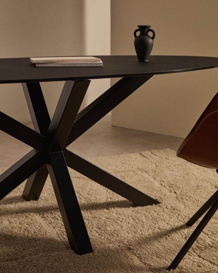 KAVE HOME Argo bord med svart glass og svarte stlben 200 x 100 cm