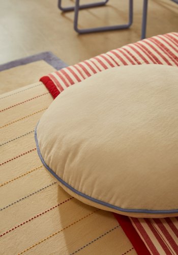 KAVE HOME Saya hvit og bl, rund bomullspute, 40 cm