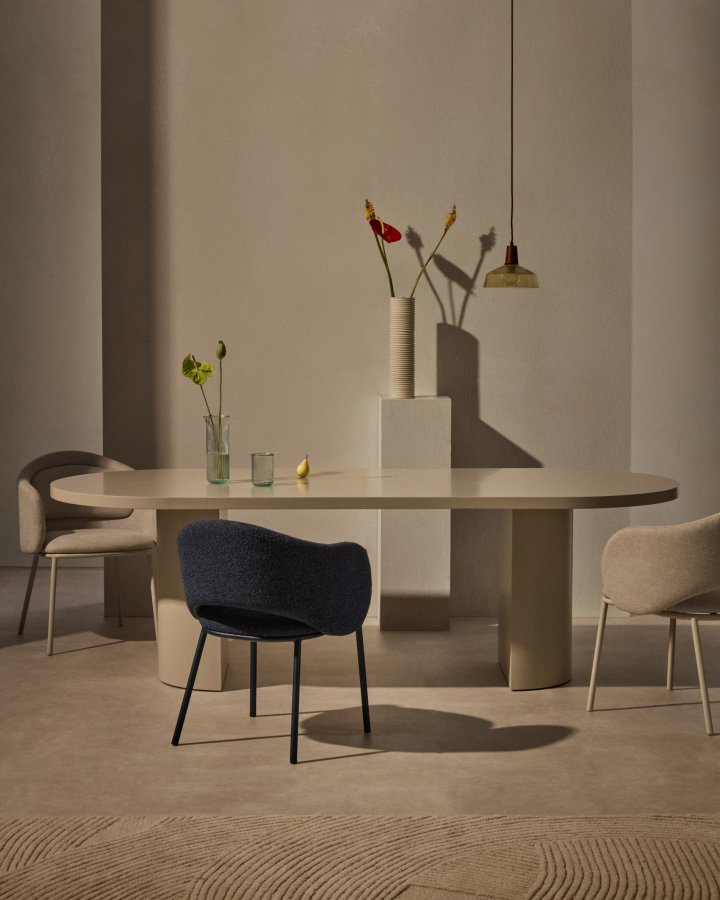 KAVE HOME Nealy-bord i lakkert MDF med ecru-finish, 240 x 100 cm