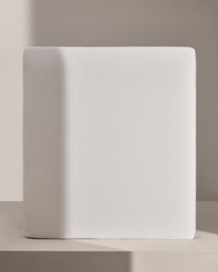 KAVE HOME Eva memory foam madrass - hvitt stoff (180x200)