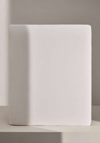 KAVE HOME Eva memory foam madrass - hvitt stoff (160x200)