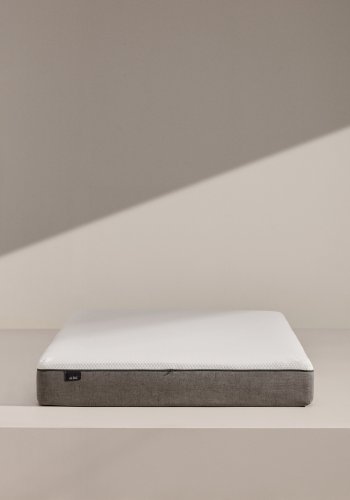 KAVE HOME Eva memory foam madrass - hvitt stoff (135x190)