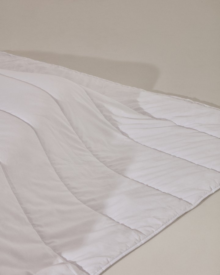 KAVE HOME Atra 70 % dun- og 30 % fjrdyne til 180 cm seng laget i Spania