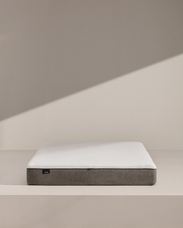 KAVE HOME Eva memory foam madrass - hvitt stoff (140x190)
