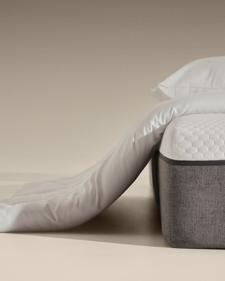 KAVE HOME Atra 70 % dun- og 30 % fjrdyne til 180 cm seng laget i Spania