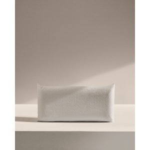 KAVE HOME Sasa pude - mikrofiberbetrk og viskoselastisk skum (33x70)