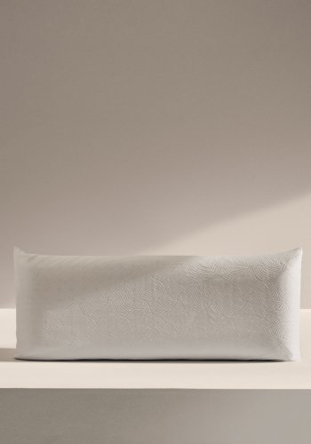 KAVE HOME Sasa viskoelastisk pute 33 x 90 cm