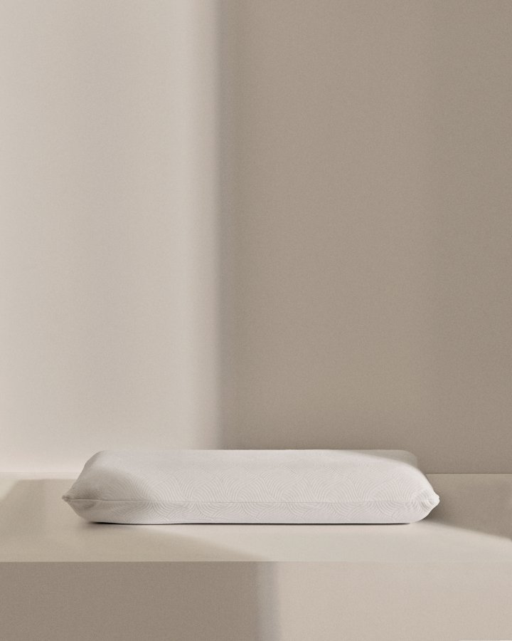 KAVE HOME Sasa viskoelastisk pute 33 x 80 cm