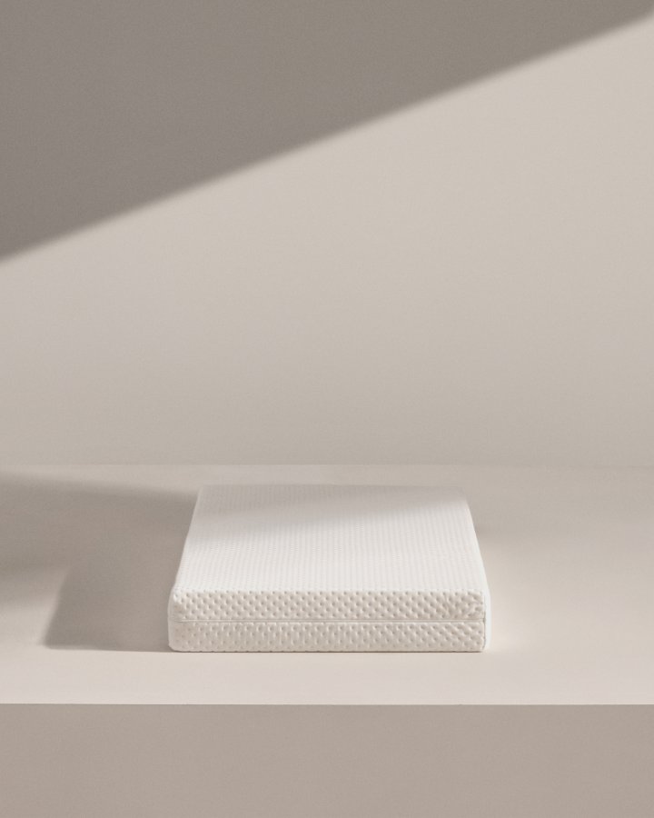 KAVE HOME Valery Adaptive skummadrass - hvit bomull (70x140)