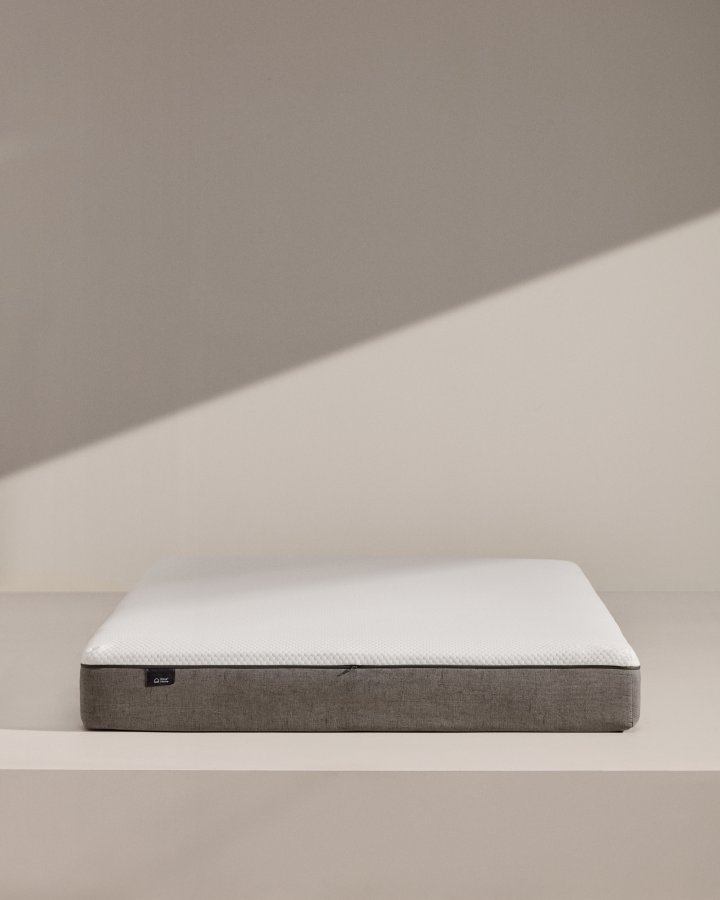 KAVE HOME Eva memory foam madrass - hvitt stoff (160x200)