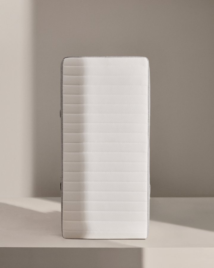 KAVE HOME Yoko skummadrass 90 x 190 cm