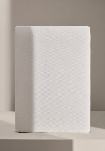 KAVE HOME Eva memory foam madrass - hvitt stoff (135x190)