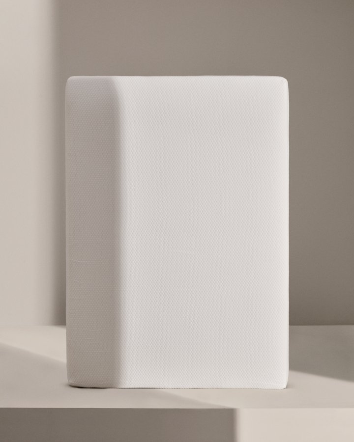 KAVE HOME Eva memory foam madrass - hvitt stoff (135x190)