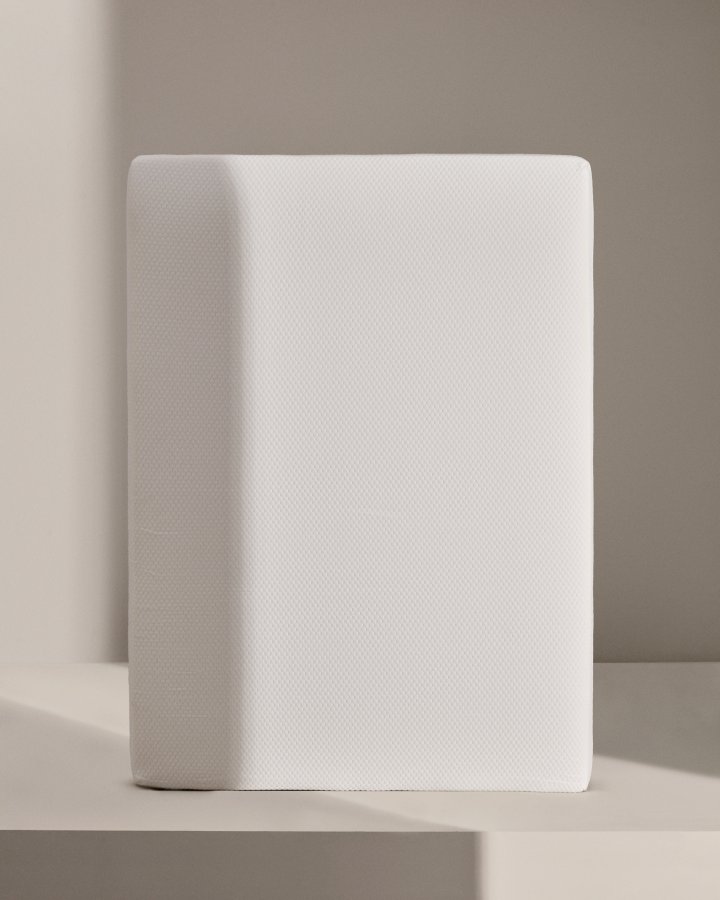 KAVE HOME Eva memory foam madrass - hvitt stoff (140x190)