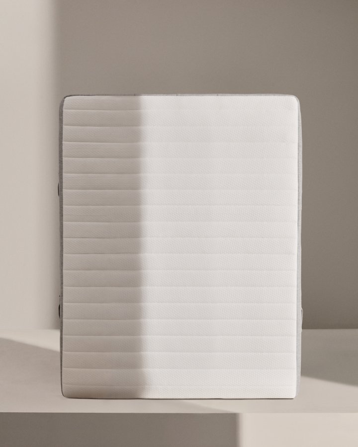 KAVE HOME Juno madrass med pocketfjrer 135 x 190 cm