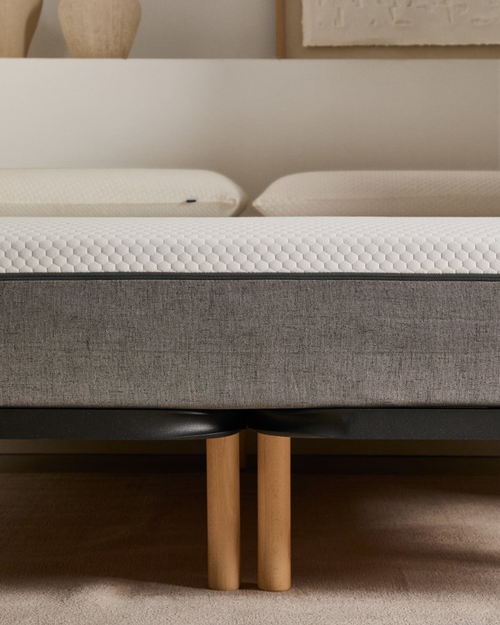 KAVE HOME Talo sengebunn uten ben, med lameller - grtt metall (160x200)