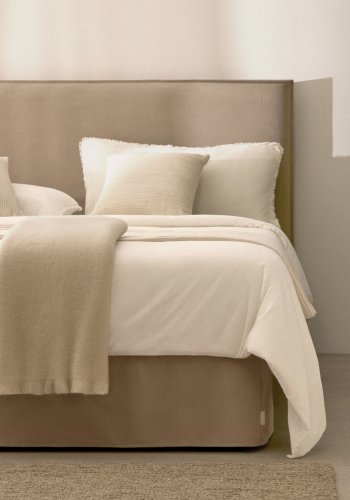 KAVE HOME Jaira sengegavl, aftageligt betr�k - taupe h�r og bomuld (til senge op til 180 cm)