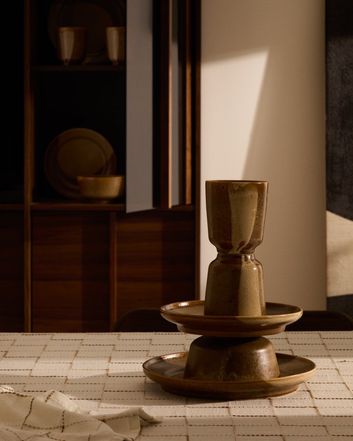 KAVE HOME Nagoli desserttallerken, rund - brun keramikk (22,5)