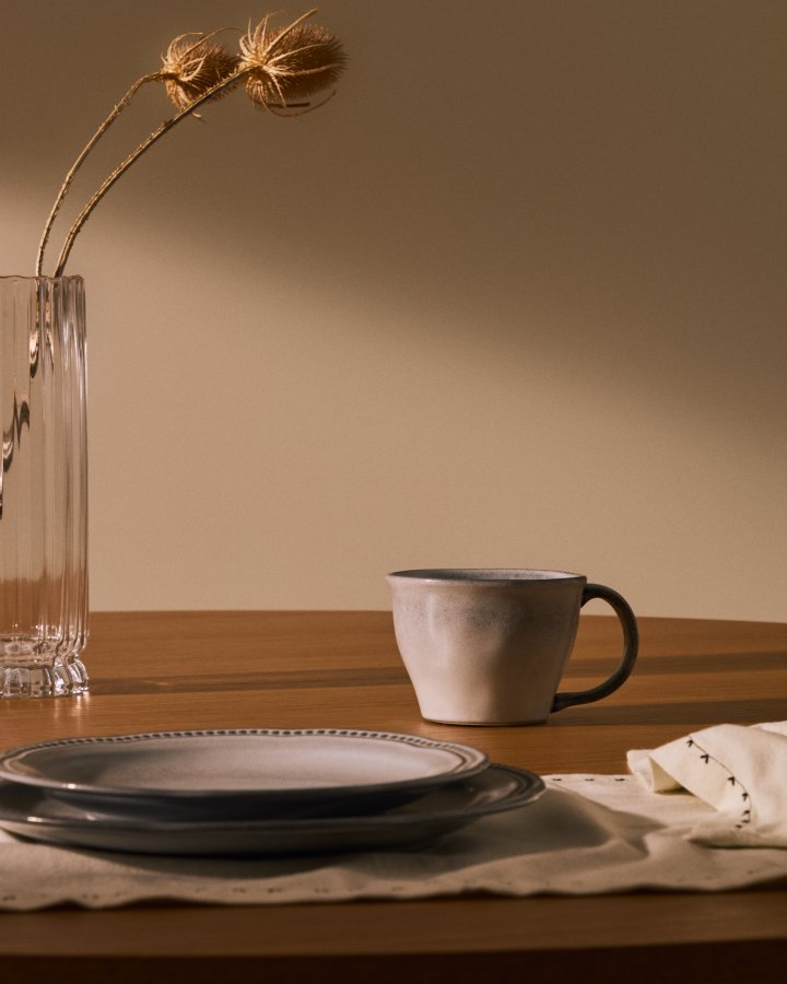 KAVE HOME Dovec kopp, m. hndtak - bl keramikk