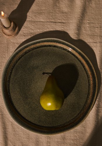 KAVE HOME Coval flat plate, rund - grbrun keramikk (28)