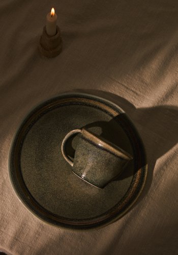 KAVE HOME Coval kopp, stor, m. hndtak - grbrun keramikk