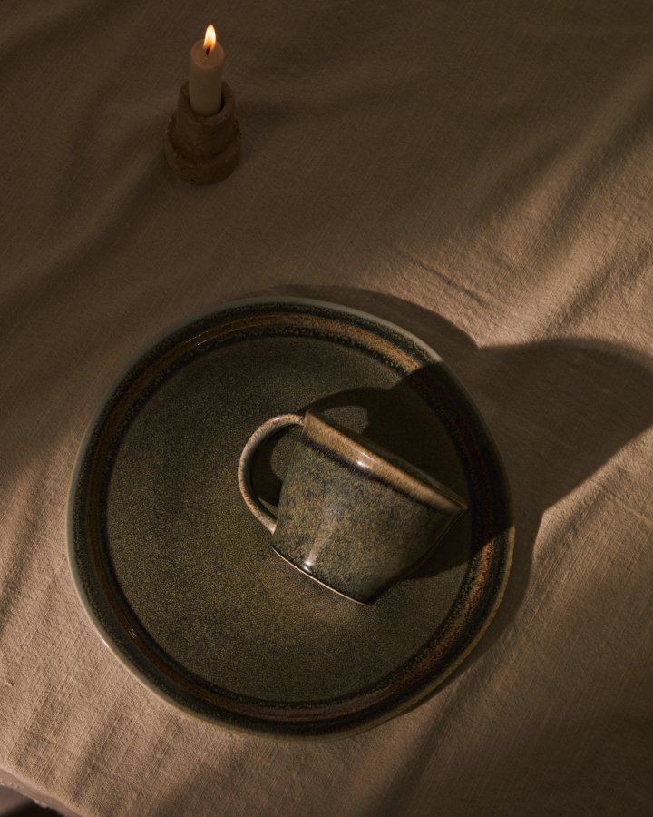 KAVE HOME Coval kopp, stor, m. hndtak - grbrun keramikk