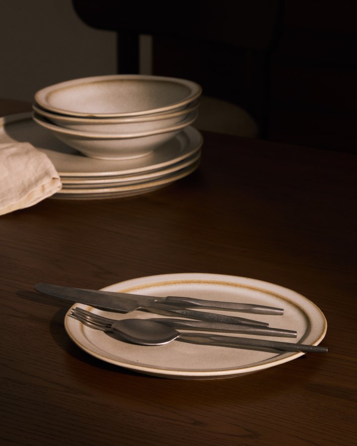 KAVE HOME Coval desserttallerken, rund - beige keramikk (23)